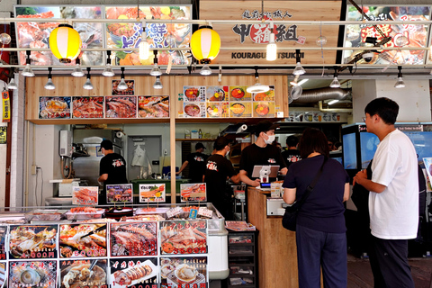 Tokyo: Guided Tour of Japan's Largest Fish Market in Tsukiji 한국어 가능한 일본인 가이드와 떠나는 츠키지 맛집 도보 투어