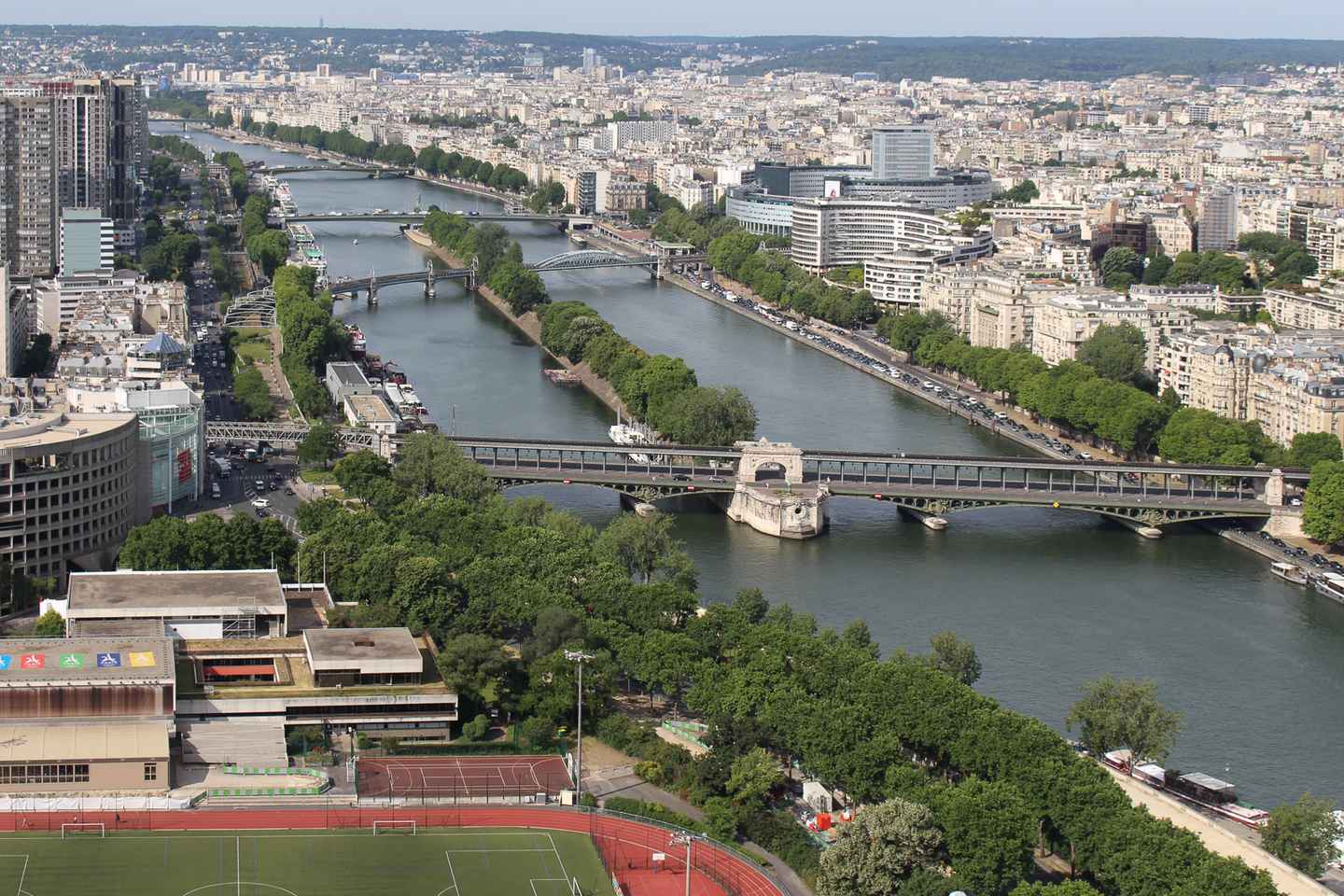 Acceso a la Segunda Planta o Cumbre de la Torre Eiffel