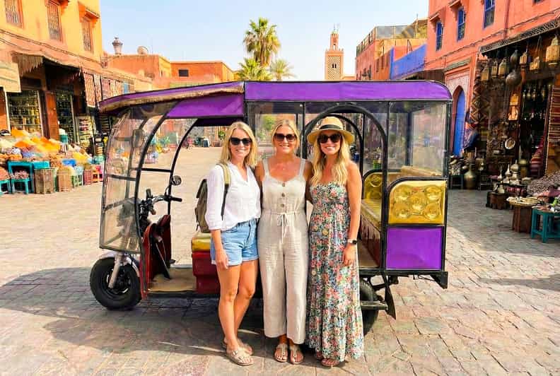 Passeio particular de tuk-tuk em Marraquexe com traslado e doces marroquinos