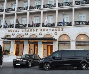 Hotel em Atenas para o Porto de Cruzeiros de Pireu Easy Van e Microônibus