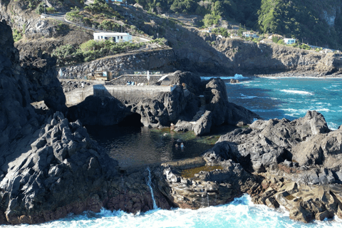 Cascadas, Piscinas Volcánicas y Bosque Mágico de Fanal, ExcursiónCascadas, Pozas Volcánicas y Bosque Mágico de Fanal, Tour