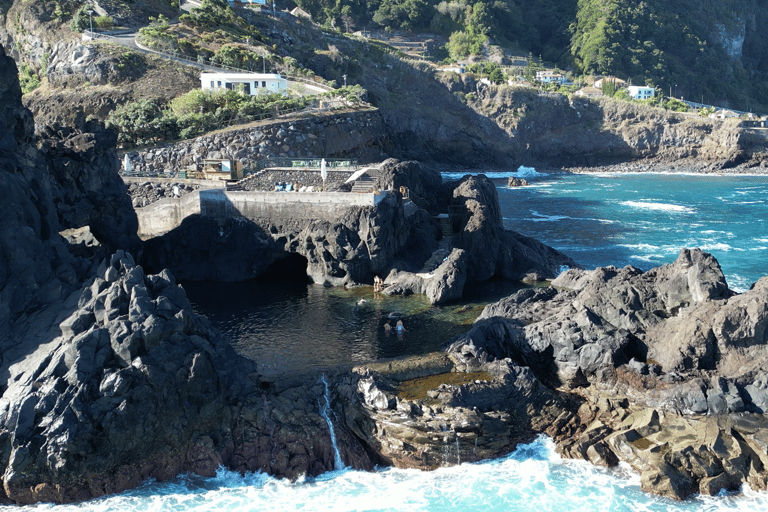 Cascadas, Piscinas Volcánicas y Bosque Mágico de Fanal, ExcursiónCascadas, Pozas Volcánicas y Bosque Mágico de Fanal, Tour