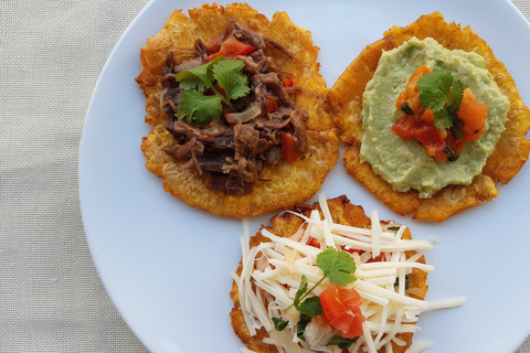 Chepe Chinchurro：圣何塞终极酒吧徒步导览Chepe Chinchurro：圣何塞终极潜水酒吧徒步导览