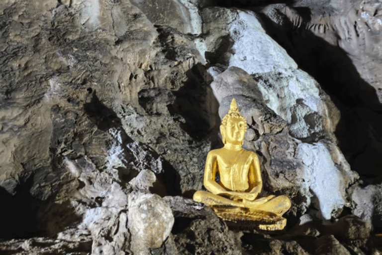 Luang Prabang: Xiengman Village Temple Half-Day Tour