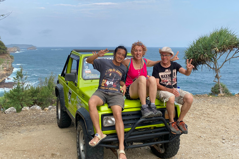 Yogyakarta: Timang Beach & Sadranan Snorkeling Day Trip
