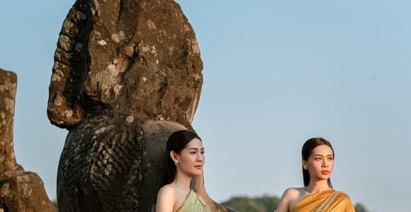 Siem Reap: Khmer Costume, Makeup & Professional Photography