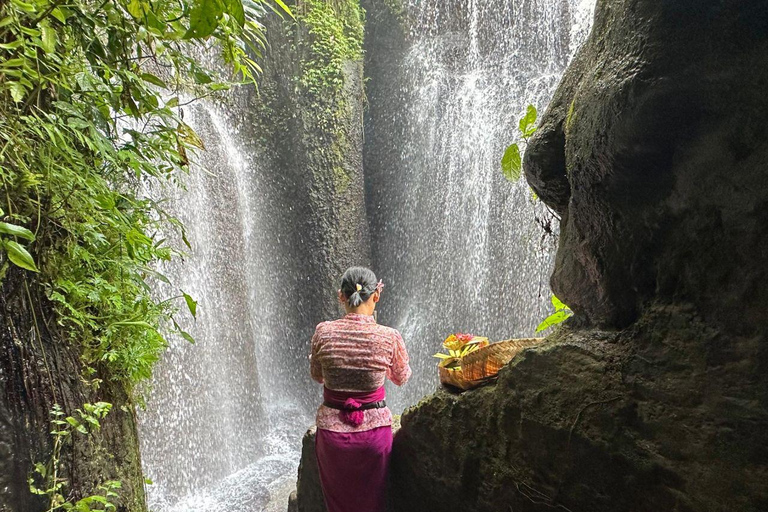 Taman Beji Griya Waterfall: Holy Bathing/Soul Retreat RitualTour with Transfer from Ubud Area