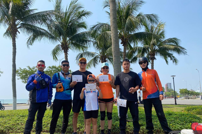 Voar de parapente e ver Da Nang do alto é maravilhoso