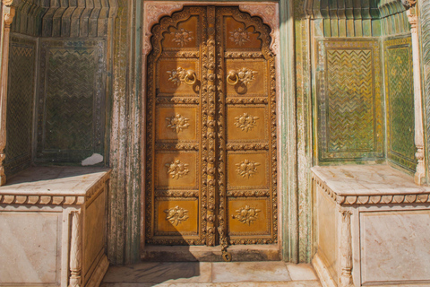 Jaipur: Private Full or Half-Day Sightseeing Tour by Car Full Day Tour with Guide Only - (Without Car & Driver)