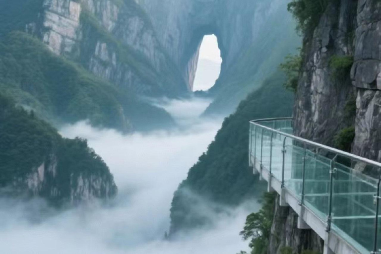 Zhangjiajie: Tianmen Mountain and Tujia Folk Park Tour Zhangjiajie: Private Tour of Tianmen Mountain and Tujia Folk