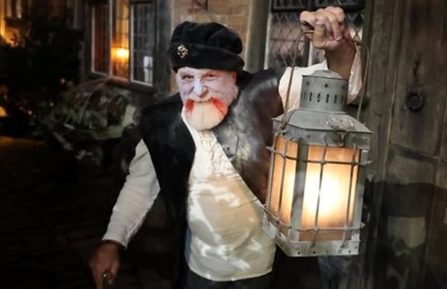 Stratford-upon-Avon: Lantern-Lit Ghost Tour at Tudor World