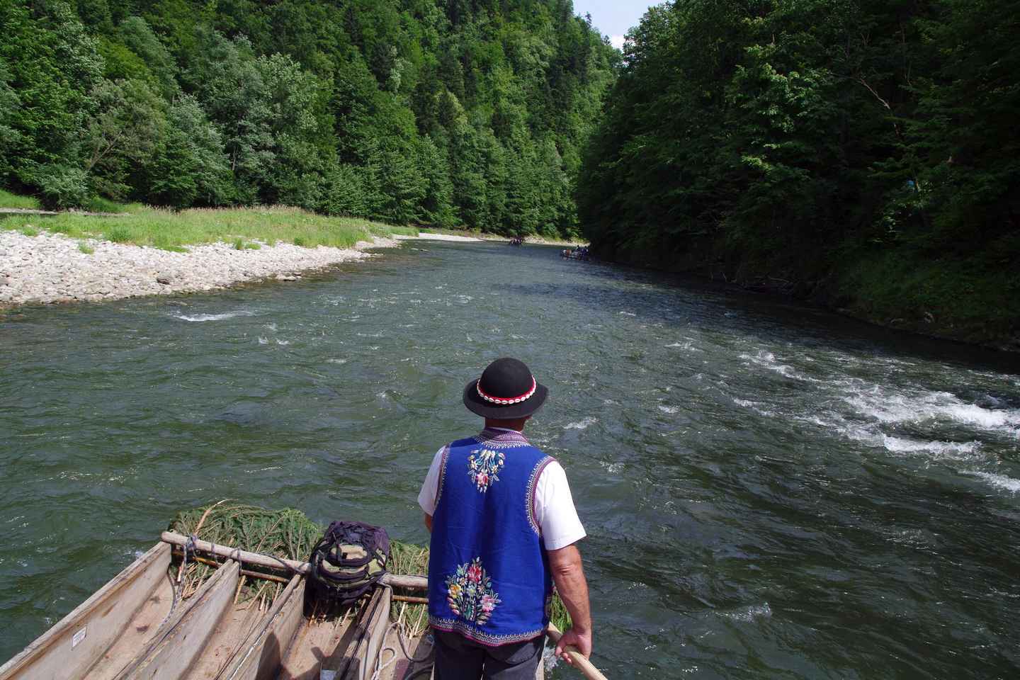 non touristy things to do in krakow | go river rafting through the dunajec river gorge