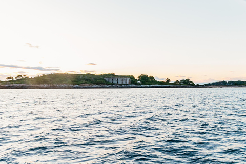 Portland: Sunset Lighthouse Cruise in Casco Bay with Drinks