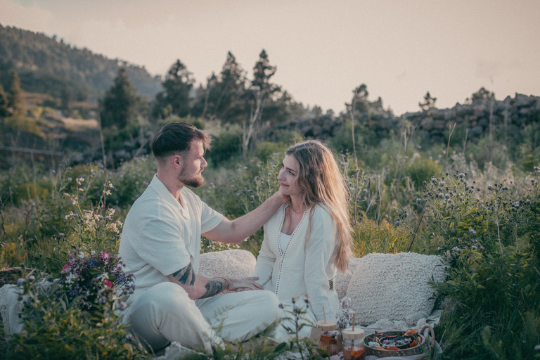 Surprise Engagement on La Palma - Romantic Picnic & Photo Shoot Surprise engagement on La Palma - romantic picnic & photo shoot