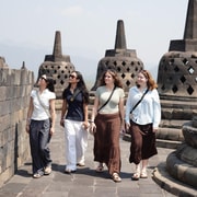 Yogyakarta: Borobudur sunrise,guarantee climb-up& Prambanan