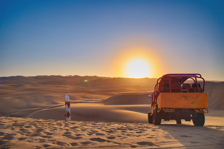 从利马出发：巴列斯塔斯群岛、瓦卡奇纳沙滩越野车和沙板滑行不返回利马