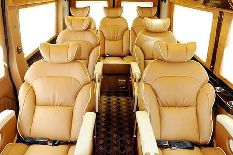 Private taxi: Hoi An to Phu Bai Airport (HUI)/Hue (1 way) Limousine (7 persons + 7 bags) - Luxury Van