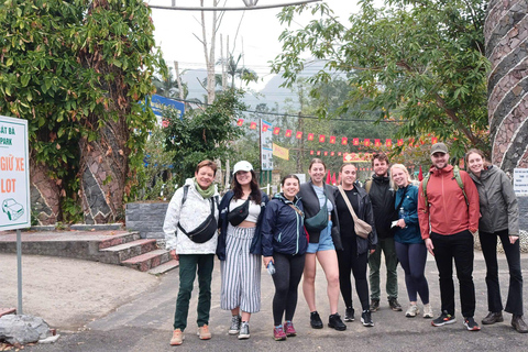 Half Day Hiking to Cat Ba National Park with a Guide