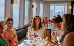 Newport Beach: Champagne and Brunch Buffet Cruise
