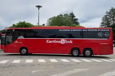 Венеция: посетите Кортина д'Ампеццо на поезде + автобусе Cortina LINK