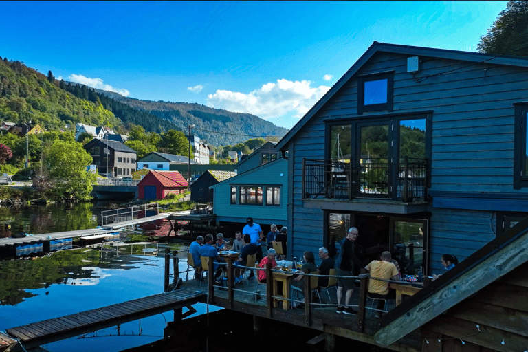Bergen: Modalen RIB Fjord Safari with Lunch & Transfer