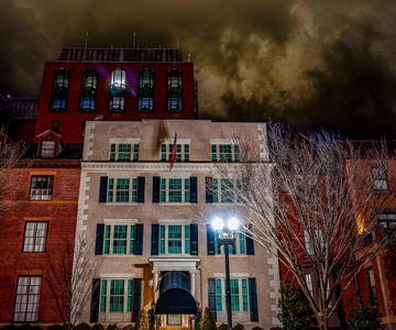 DC Ghost Tour: Descent of the District Dread