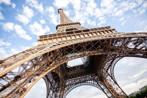Paris: Eiffeltornets topp eller andra våning
