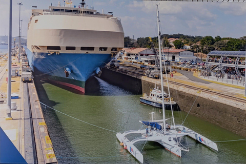 Panama City: Historic District and Canal Tour with Transfer