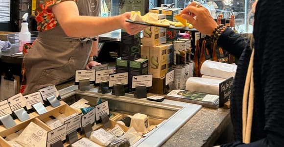 Cardiff: Stadtgeschmack-Foodtour mit 8 Verkostungen
