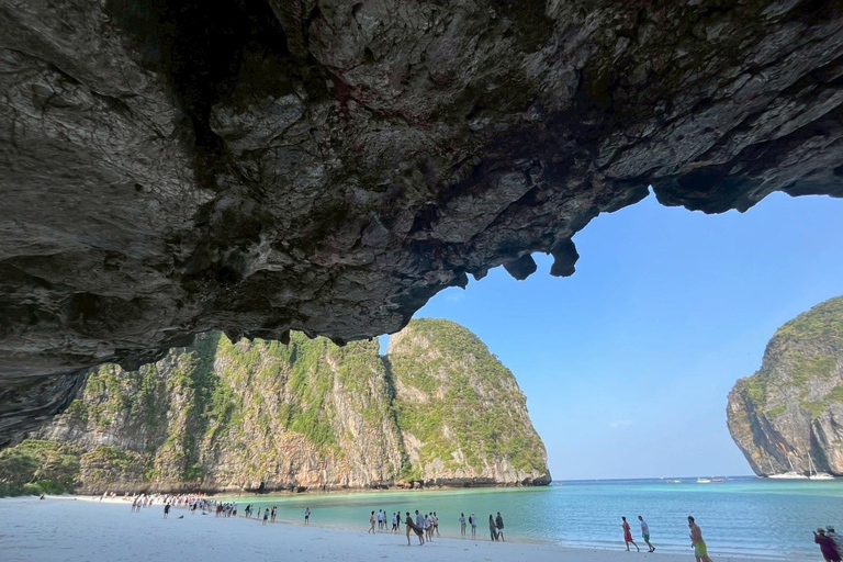 Phi Phi: First Group at Maya Bay, Avoid The Crowds Boat Tour [Full-Day] Maya Bay Speedboat Tour