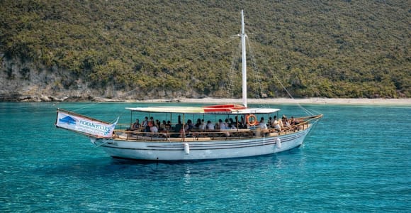 NIDRI: Relaxing Daily Cruise with Lunch & Swim Stops