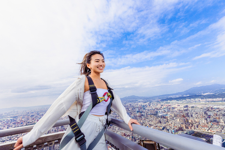 Taipei 101 Skyline 460 Cloud Walk