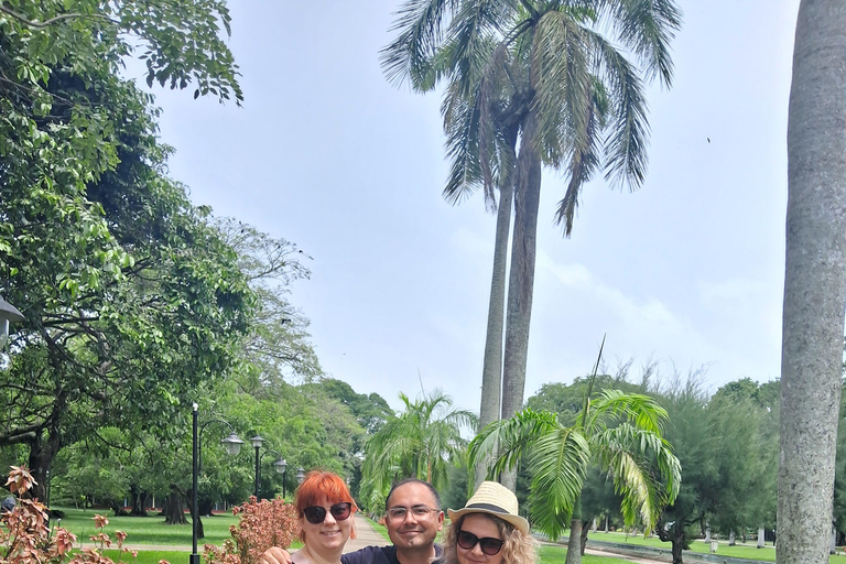 Colombo: Tour privado guiado en Tuk Tuk por la ciudad con recogida en el hotel