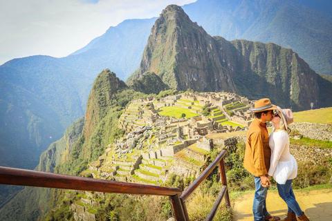 Från Cusco: Machu Picchu Privat dagsutflykt med alla biljetterFrån Cusco: Privat rundtur i Machu Picchu och Executive Train