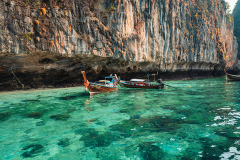 Krabi: Premium Phi Phi Islands Day Trip with Lunch & Snorkel Pickup & Drop-off from Krabi