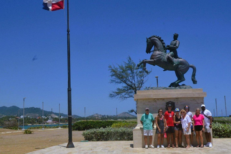 Puerto Plata: Zipline, Damajagua Falls, and City Tour