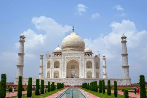 From New Delhi: Private Tour to Taj Mahal and Agra Fort Private Tour with Driver, Car, Entry Tickets, Lunch & Guide