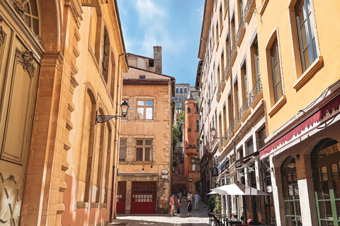 Bezoek aan de oude binnenstad van Lyon in Bellecour met een gidsRondleiding door het oude Lyon in Bellecour met een gids