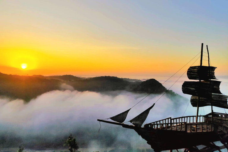 Yogyakarta: Borobudur-Prambanan, comece com o nascer do sol sobre as nuvensExcursão partilhada SEM todos os ingressos