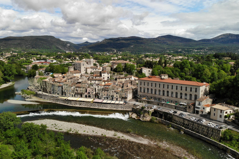 Canoë Montana - Canoeing in the Hérault Gorges Canoe Montana - Canoeing down the Hérault gorges