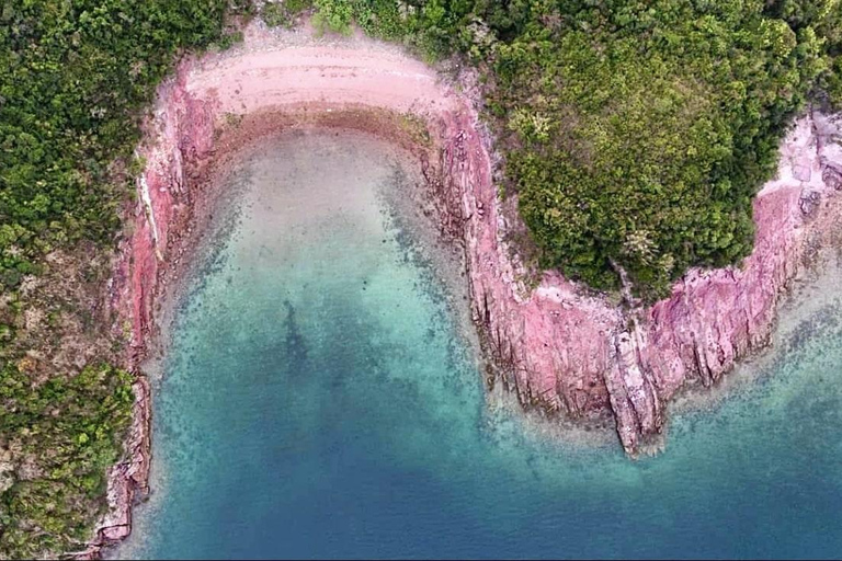 Hong Kong: Geopark Flaming Red Coast Hopping Tour