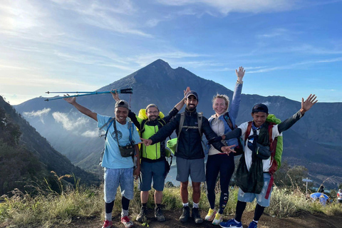 Lombok: 3-Tage-Wanderung am Mount Rinjani mit heißen QuellenLombok: 3-tägige Wanderung zum Mount Rinjani mit heißen Quellen