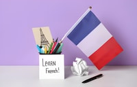 シャンパン を 飲ん で いる 間 に , 基本 的 な フランス 語 を 学ぶ - Hizvo