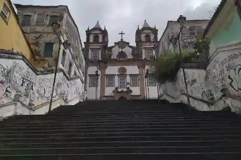Scopri i segreti di Salvador (traduttore personale, tour)