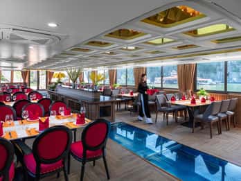 Da Hanoi: Hai Phong- Cat Ba Lan Ha Bay w Crociera Premium