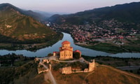 Geführte Tour, Mzcheta, Gori & Uplistsikhe (Cave City) - Hizvo