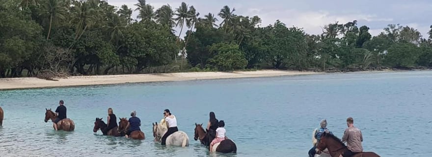 Vanuatu : équitation, snorkeling, déjeuner et visite du village