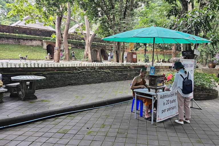 Chiang Mai:Wat Phra That Doi Suthep & Wat Umong Evening Tour Chiang Mai: Wats Phra That Doi Suthep & Umong Evening Tour