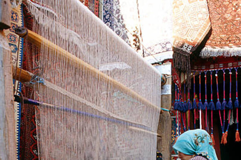 Visita al taller de cerámica de Capadocia y a la tienda de alfombras