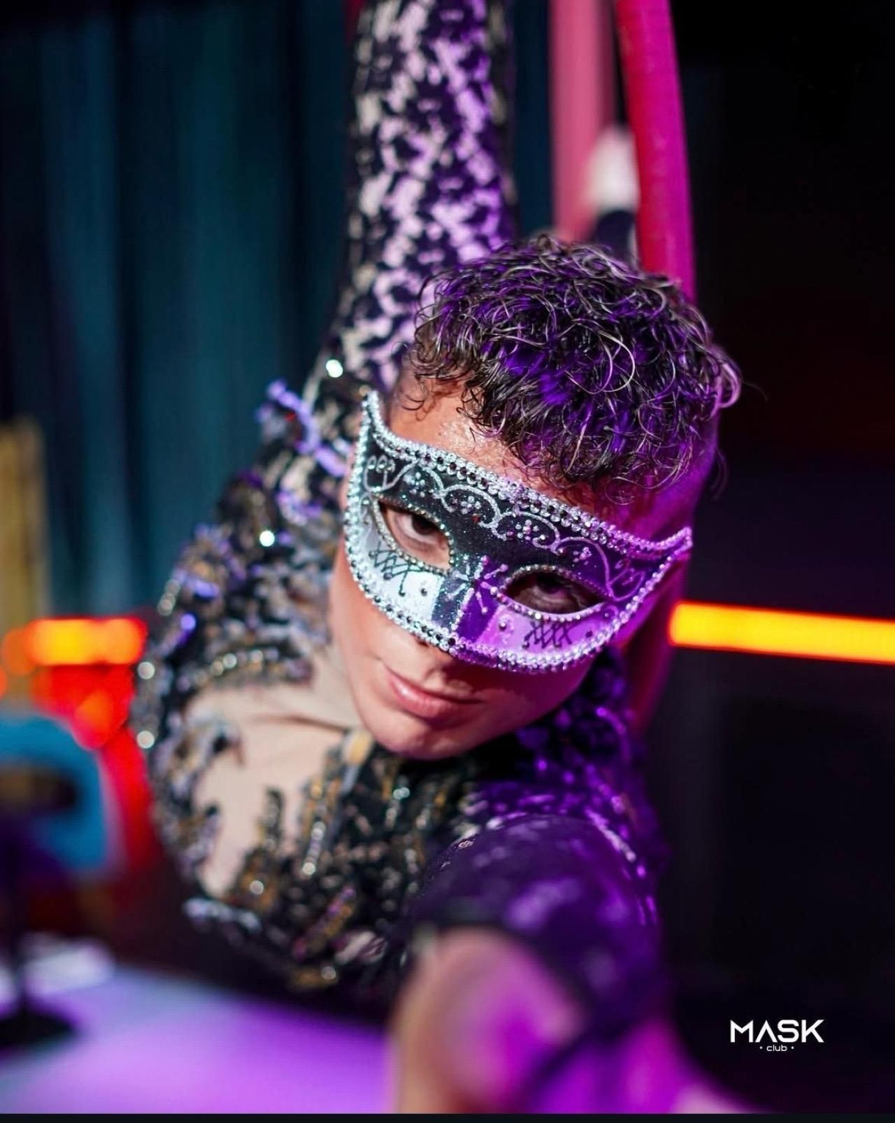 Porto – Mask Night: Dinner- und Kabarett-Erlebnis